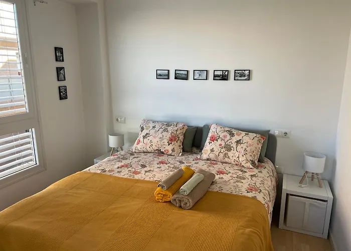 Luminoso Con Parking A 250 M De Playa Y Centro Appartement