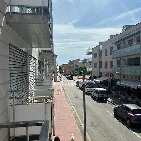 Centrico Con Parking Cerca De La Playa פלאמוס